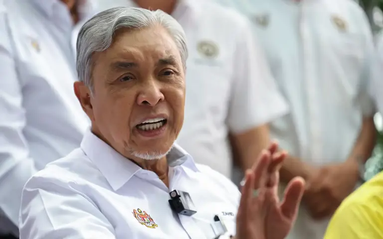 Umno’s Najib rally to proceed with PAS, says Zahid