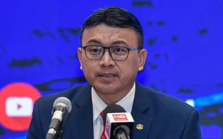 Tuanku Muhriz revokes ex-UKM vice-chancellor’s ‘Datuk’ title