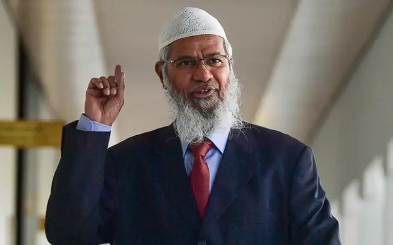 No ban on Zakir Naik giving speeches, says Saifuddin