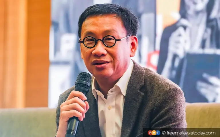 Don’t rush into politics at young age, says PKR’s Wong Chen