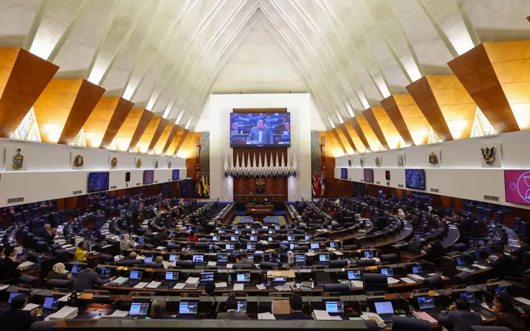 Constitutional amendment bill passed in Dewan Rakyat