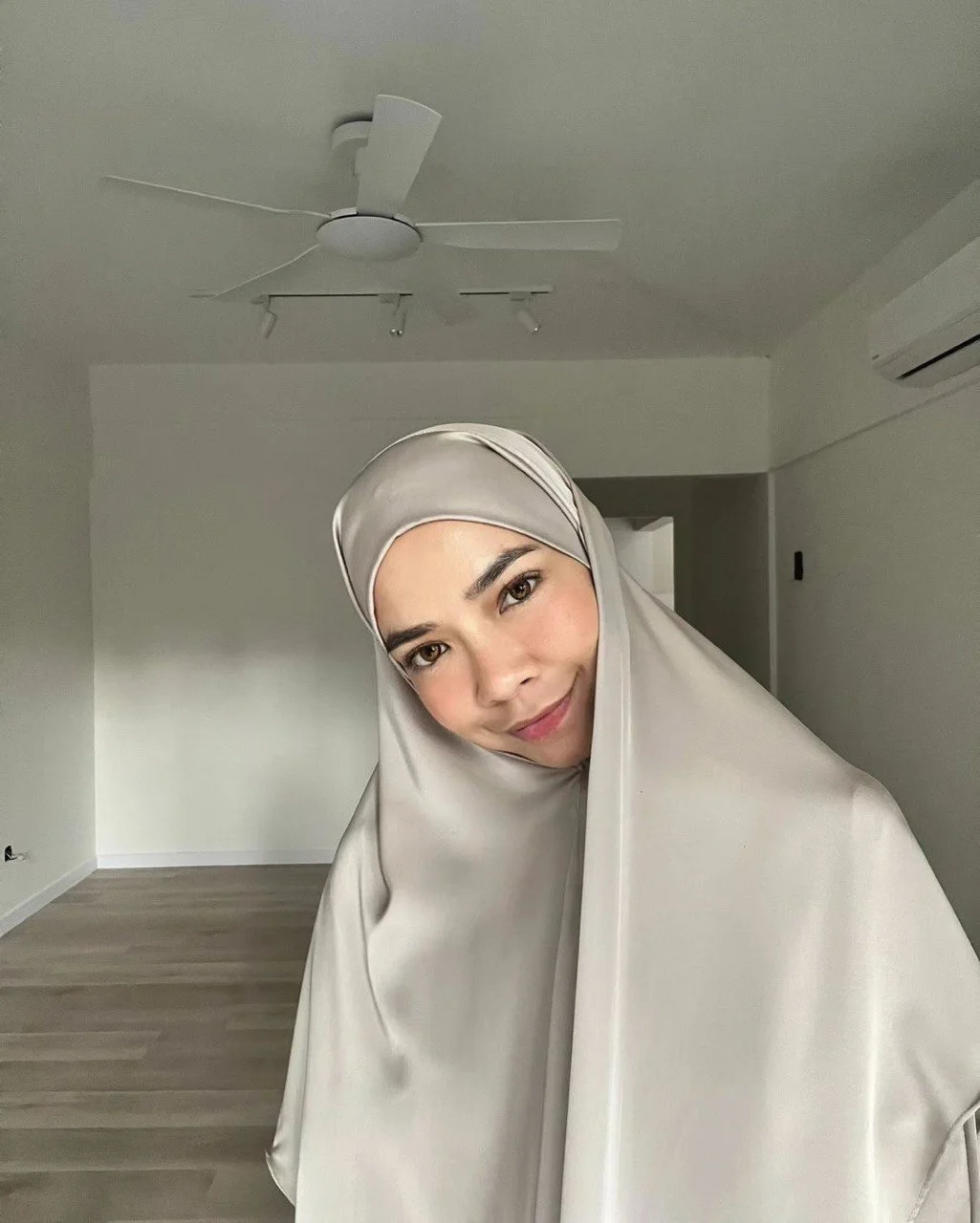 Kini Nora Danish Dikenenkan Dengan Ustaz Kelas Mengaji