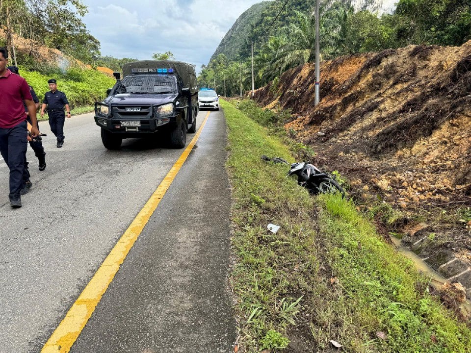 Lelaki maut, motosikal ditunggang bertembung lori