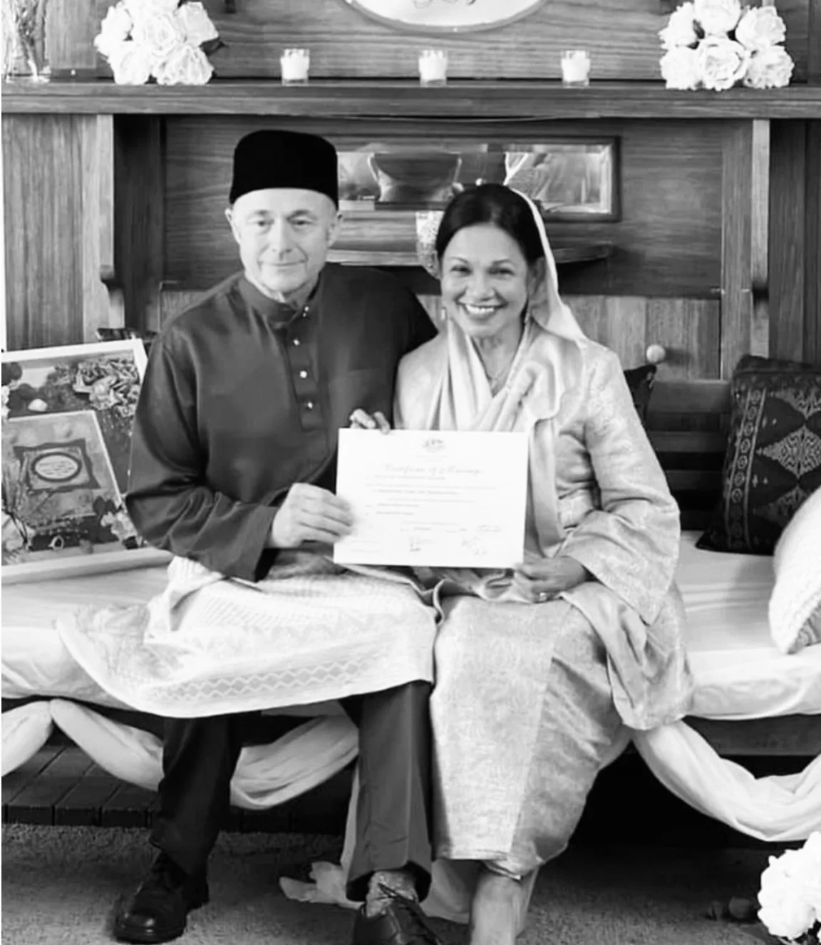 “Salamiah Hassan Tak Terfikir Cari Pengganti, Mahu Jumpa Arwah Suami Di Syurga – “Pada Saya, Ini Adalah Cinta Sejati.” “Salamiah Hassan Tak Terfikir Cari Pengganti, Mahu Jumpa Arwah Suami Di Syurga – “Pada Saya, Ini Adalah Cinta Sejati.”