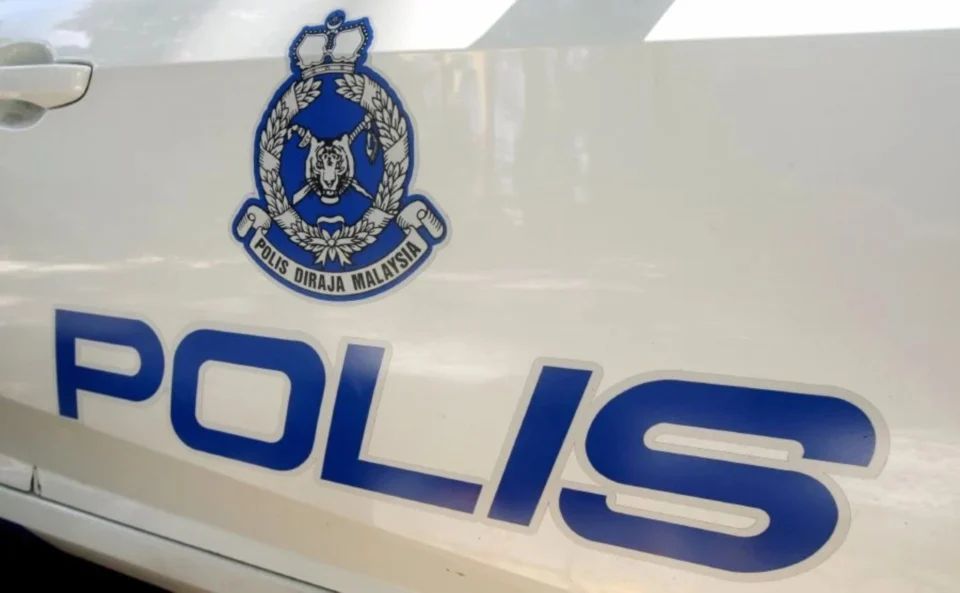CEO Batu bebas dengan jaminan - Polis