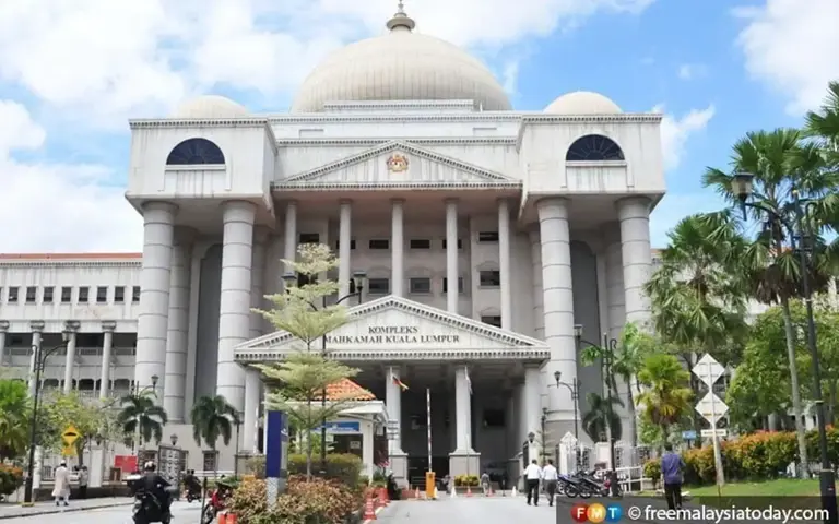 Homeless man gets a year’s jail for hiding over RM480,000