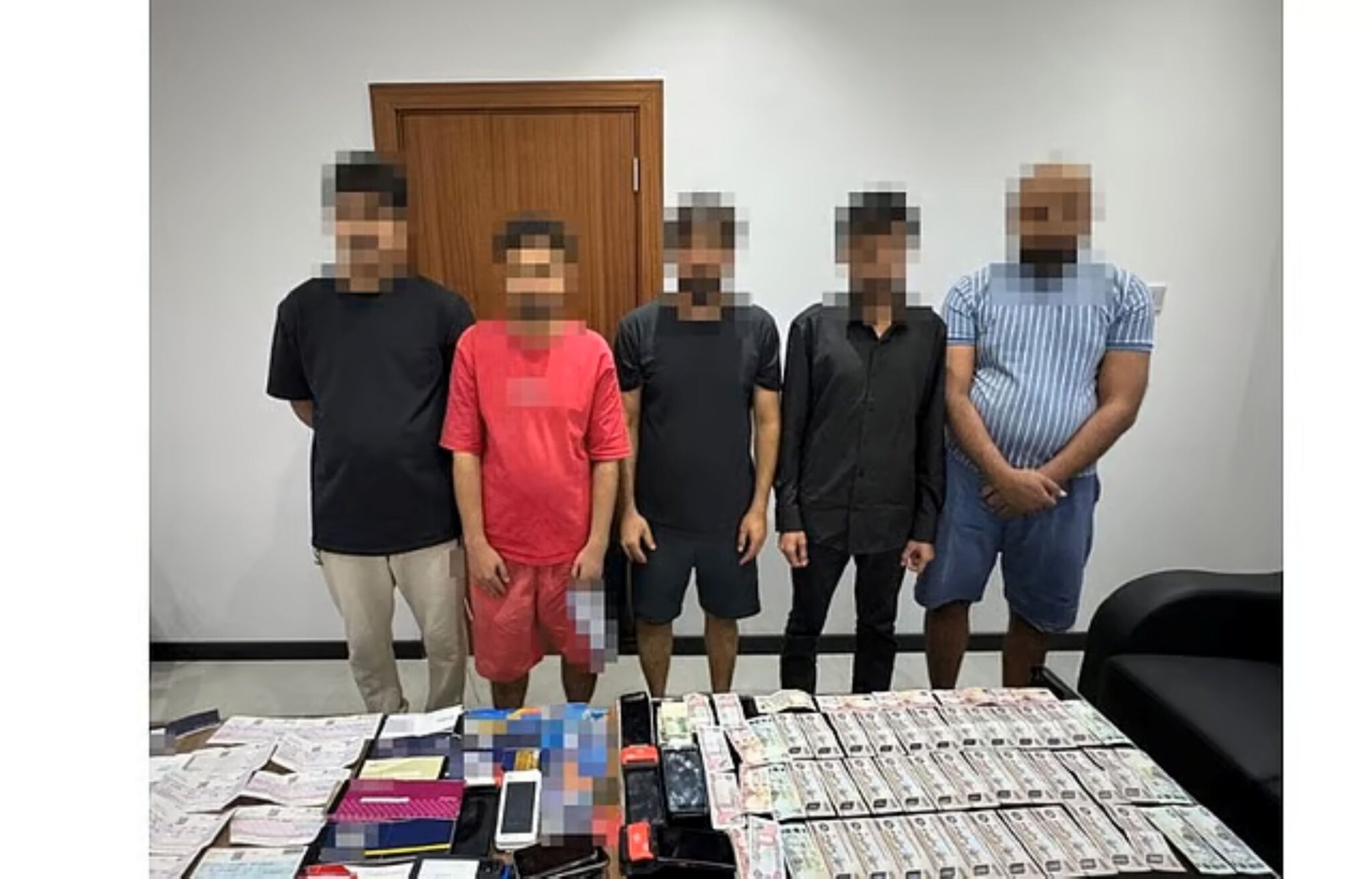 Polis tangkap geng siber curi data perbankan