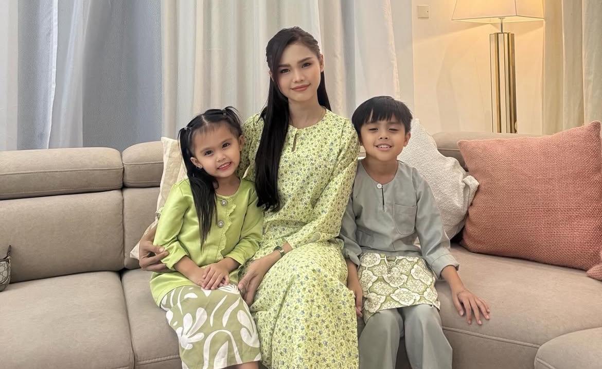 Bella Astillah Terima Anugerah Ikon Ibu Muda, Minta Maaf Tak Ikut ‘Dress Code’ [VIDEO] 