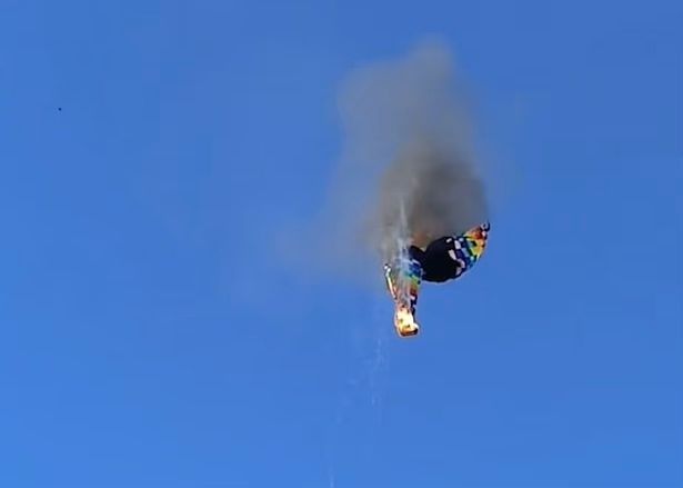 Mangsa nahas belon udara panas mati berpelukan [VIDEO]
