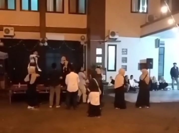 Pegawai agama joget ‘Kopi Dangdut’ rai Maal Hijrah