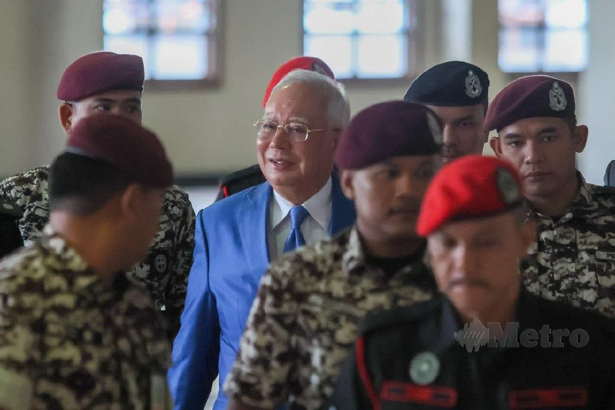 Kes SRC RM27 juta: Najib dilepas tanpa dibebaskan daripada pertuduhan