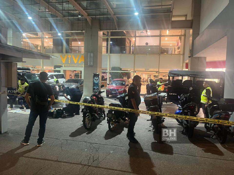 2 lelaki maut ditembak di hadapan pusat beli-belah di Cheras