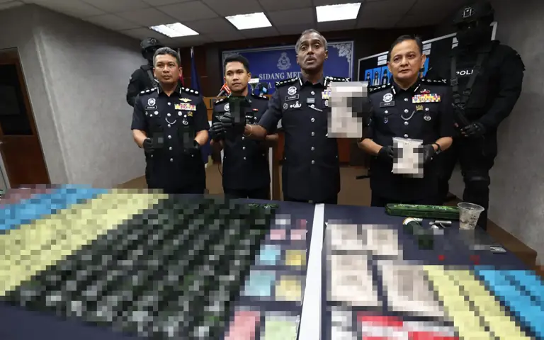 Cops bust syndicate dealing drugs via WeChat, seize nearly RM3mil worth of narcotics
