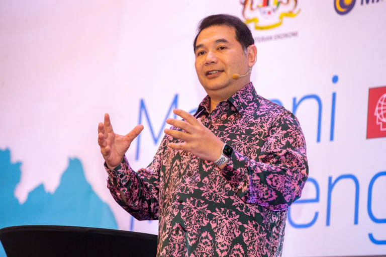 Rafizi hints at quitting politics, says PKR ‘culture’ not worth fighting for after losing post to Nurul Izzah