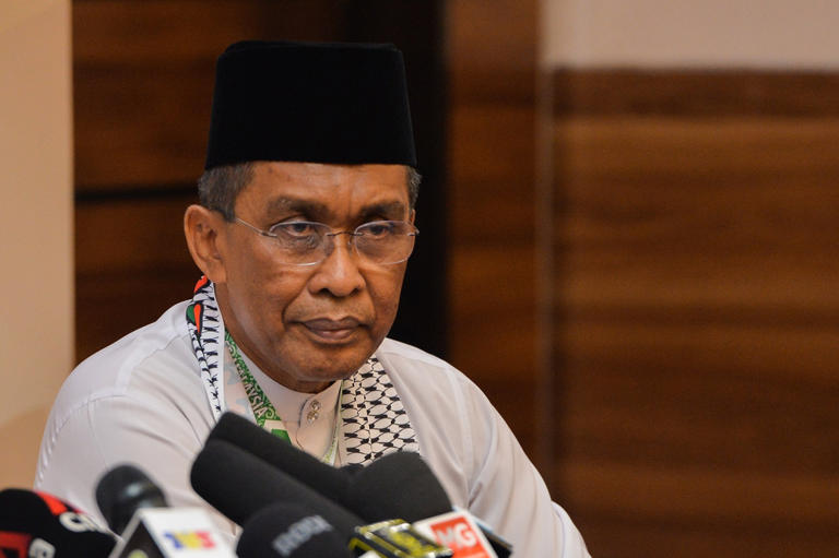 Perikatan chief whip files motion to refer PM to Rights and Privileges Committee over Pulau Batu Puteh remarks