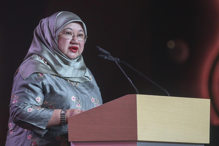 Fahmi: Wan Suraya resigned from civil service before appointment as Auditor-General, decision in line with Constitution