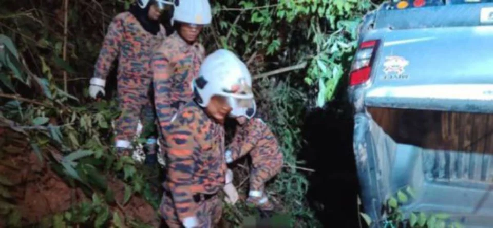 Warga emas maut dihempap kenderaan terbalik