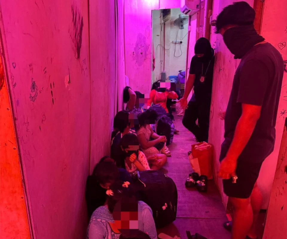 Imigresen selamatkan 14 gadis asing di premis pelacuran, ada dakwa 'dijual' teman lelaki