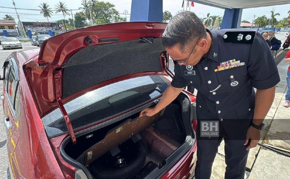 Tiga sekeluarga ditahan disyaki bawa masuk 2 kg ganja mampat ke negara ini