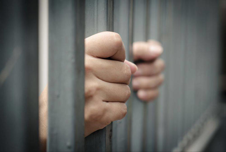 MACC nabs six cops over RM12,000 bribe