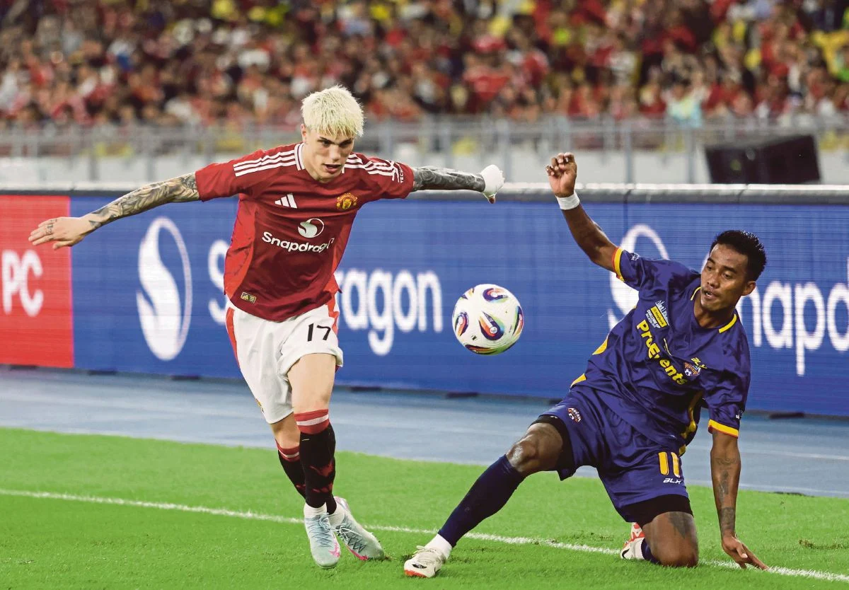 Chelsea intai bintang buangan Man United