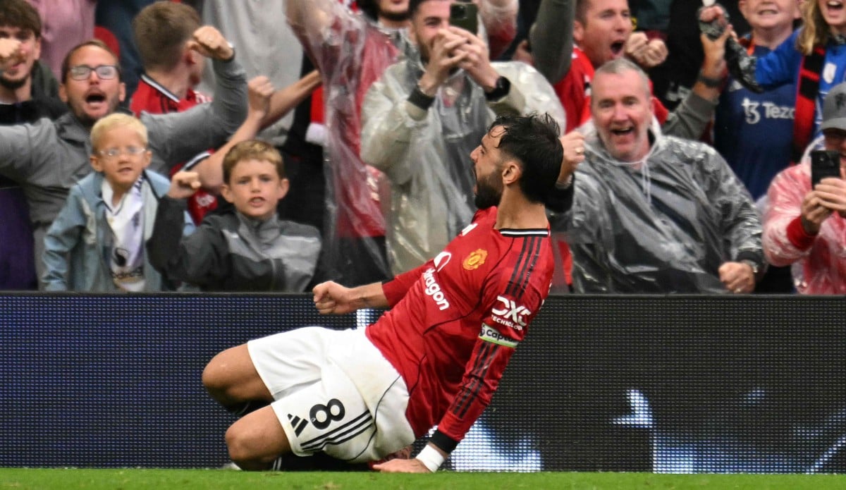 Penalti minit akhir Fernandes selamatkan United