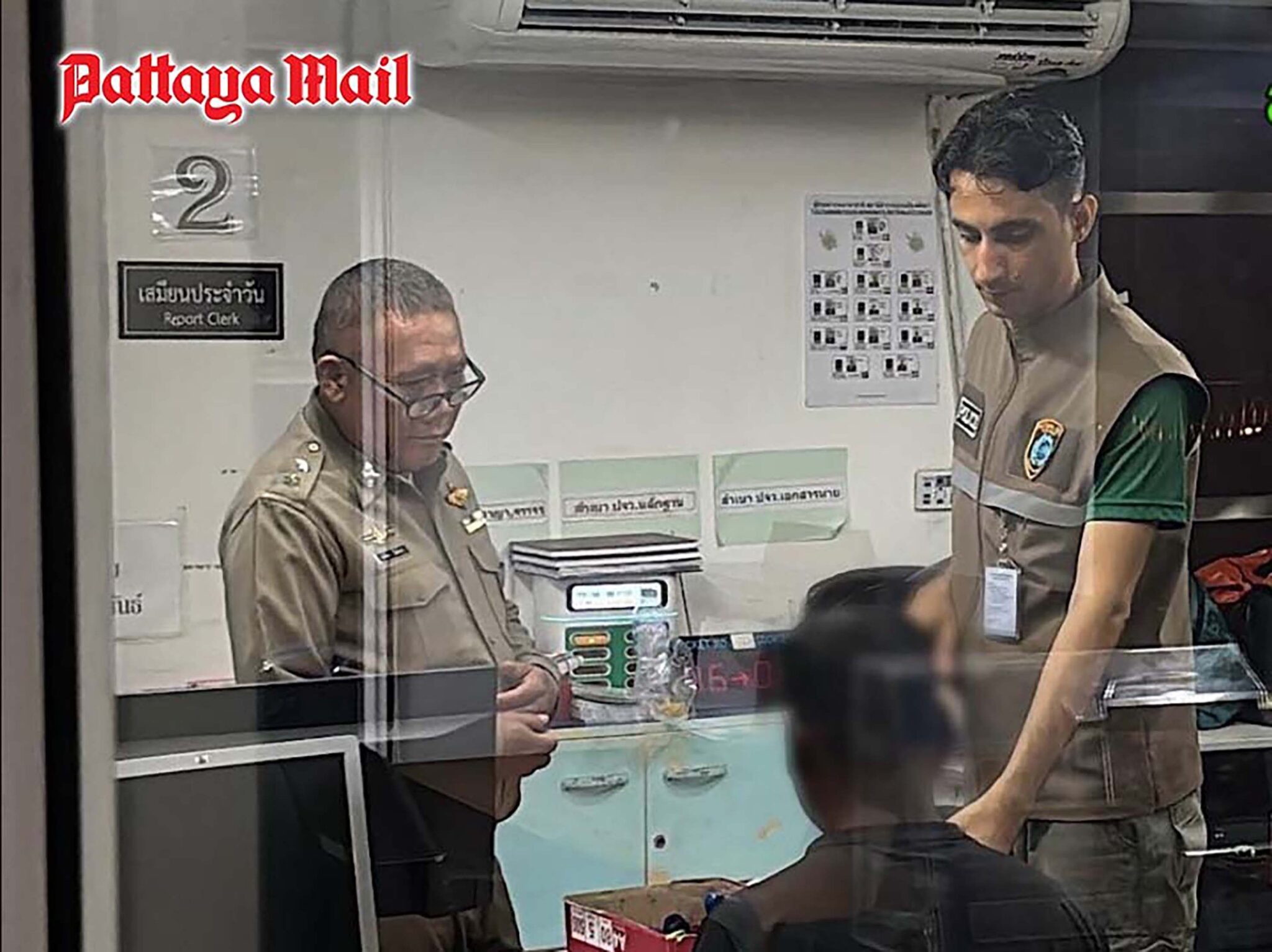 Pelancong lelaki digoda ke bilik hotel, disamun 3 wanita