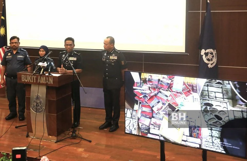 Op Kontraban Mega 1.0 rampas rokok, minuman keras bernilai RM12.2 juta