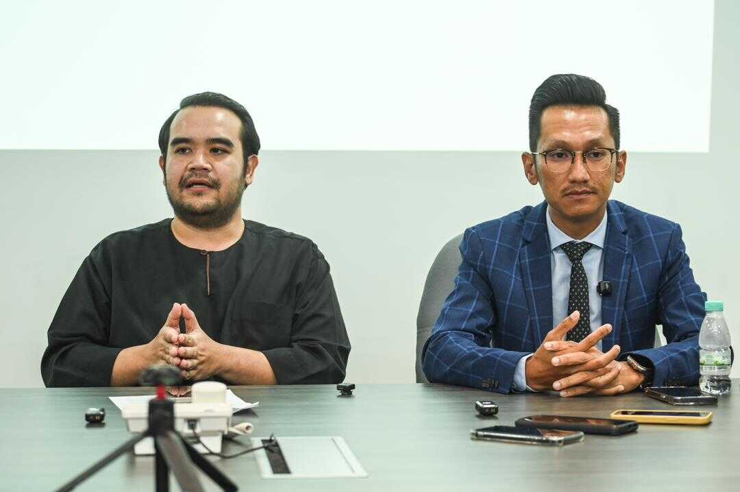 Menantu Siti Nurhaliza Diserang Caprice