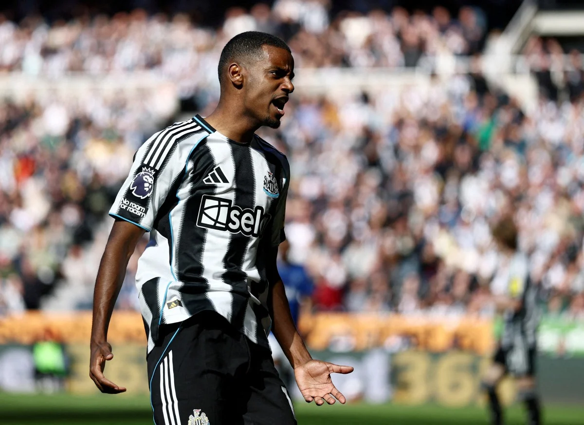 Isak dakwa Newcastle mungkir janji, keliru penyokong