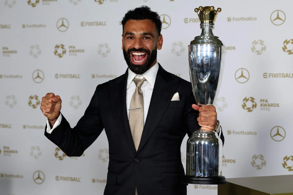 Salah cipta sejarah kali ketiga ungguli Pemain Terbaik PFA