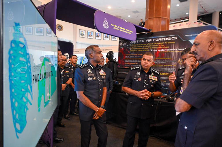 Police tracking down individual behind threats to Petronas employee