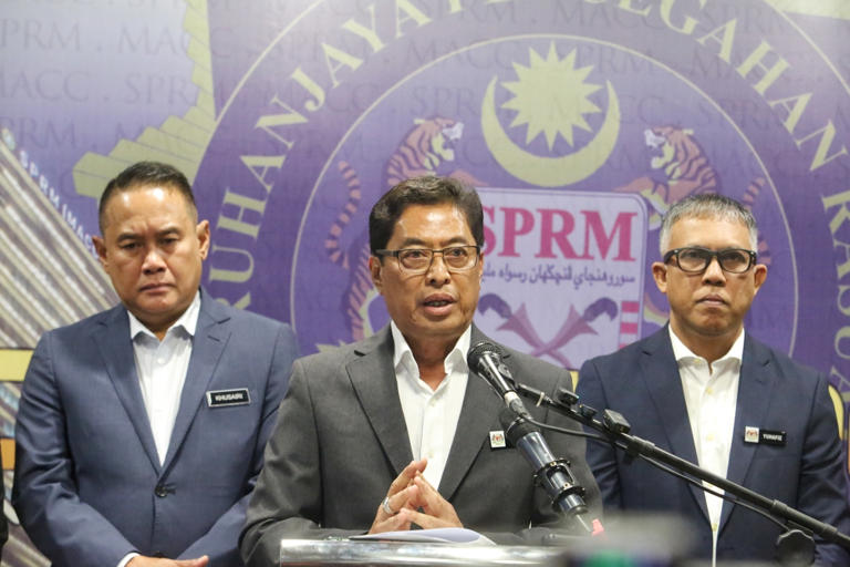 Azam Baki: Nine more to face charges over MEX II corruption