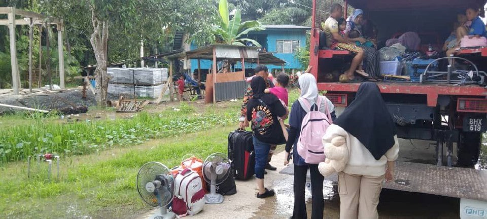 21 mangsa banjir dipindahkan ke PPS Selagon