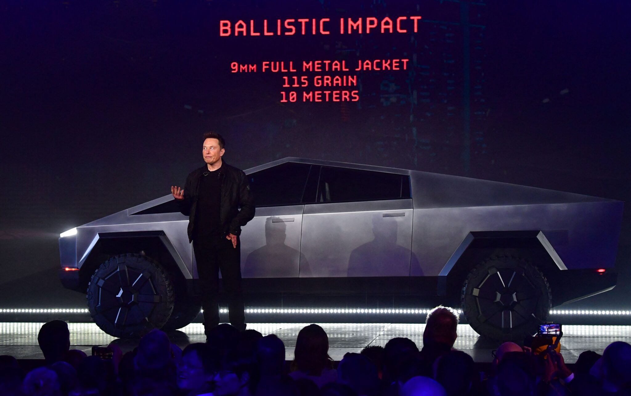 Tesla mahu beri Elon Musk pampasan lebih RM4 trilion