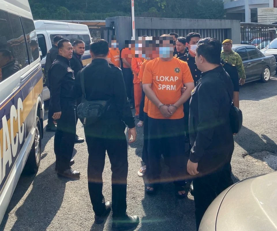 Ops Setting di Johor, Pulau Pinang: 12 termasuk 7 pegawai penguat kuasa di terminal feri direman kes 'counter setting'