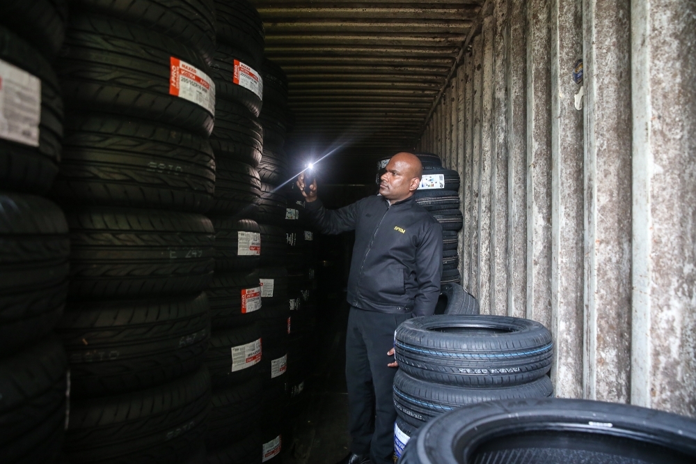MACC raids tyre smuggling syndicates linked to RM350m in lost federal revenue