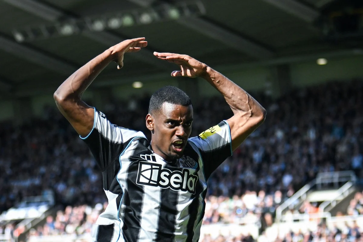 Isak sudah tiba di Liverpool