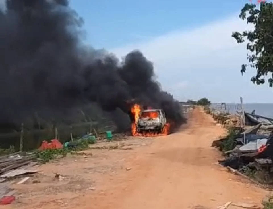 Warga emas rentung dalam kereta terbakar di Senggarang