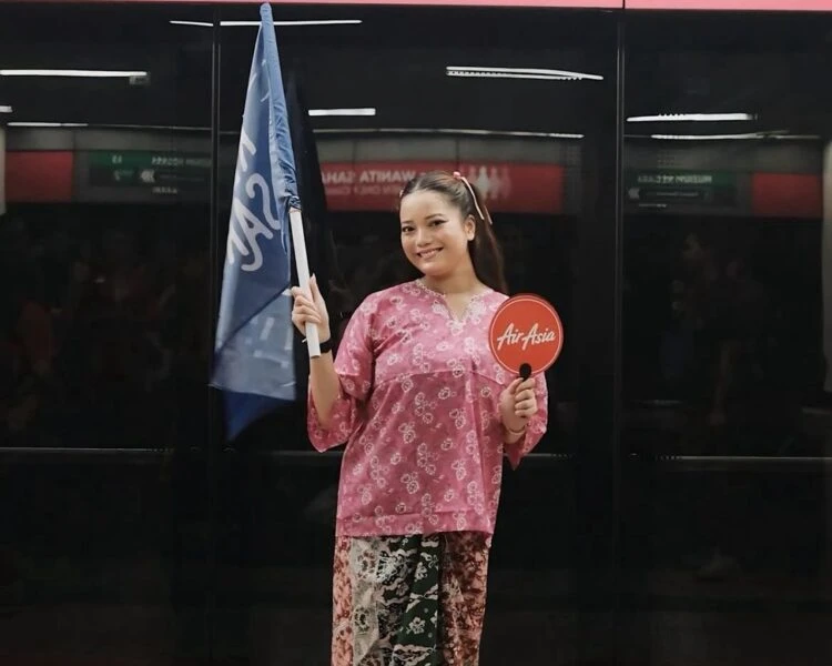 Leona Terlepas Penerbangan Ke Singapura Gara-Gara Jalan Ke KLIA Ditutup