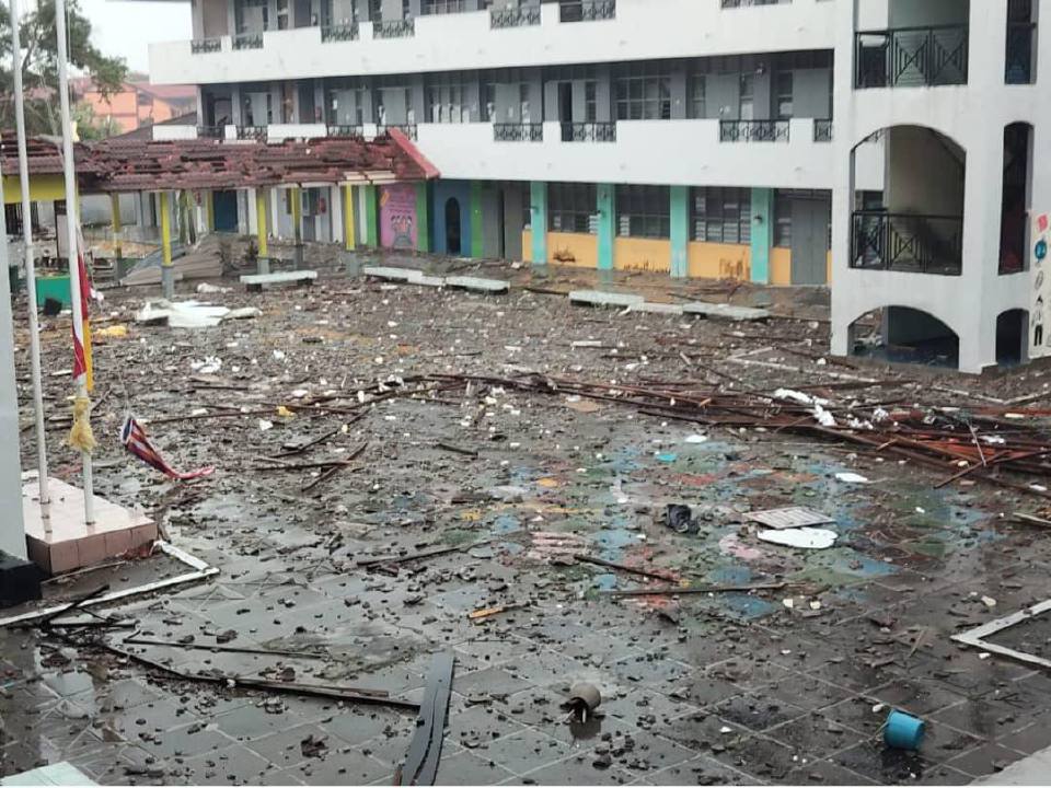 Banting dilanda ribut, sebuah sekolah terjejas teruk