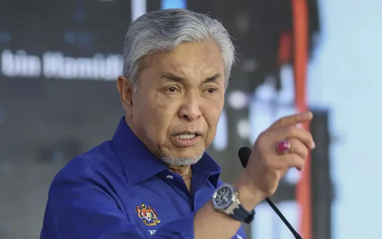 Zahid to raise in Cabinet issue of alcohol served at tourism meet