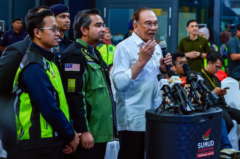 PM Anwar confirms 23 Malaysians detained by Israeli forces