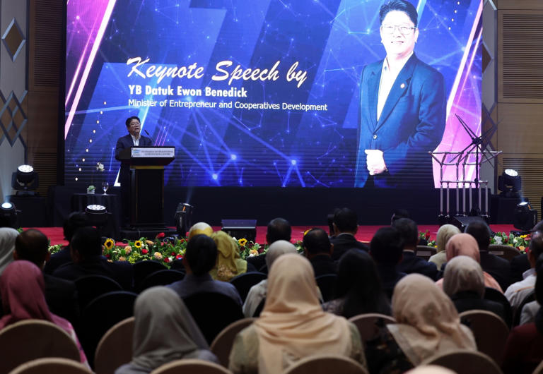Upko’s Ewon says he’ll stand by Sabah’s 40pc rights, even if it means losing Cabinet post before polls