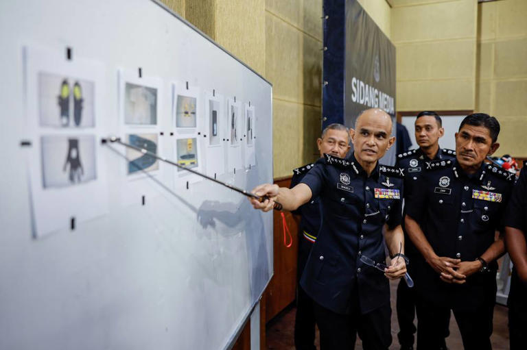 Weapons seized from suspect in PJ school stabbing were purchased online - Police