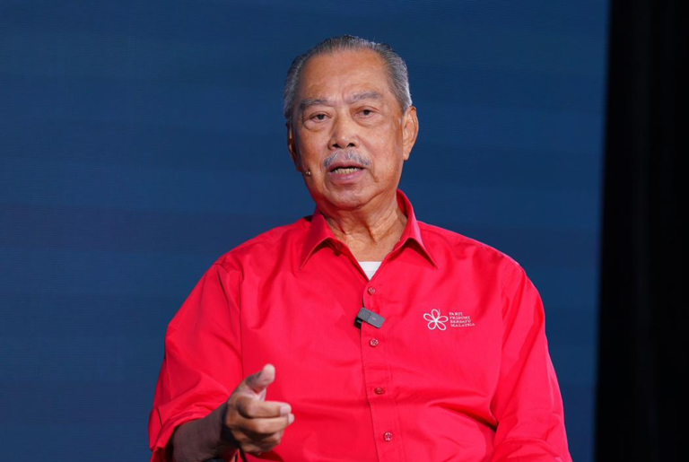 Armada tells Saifuddin to quit Bersatu if he no longer trusts Muhyiddin