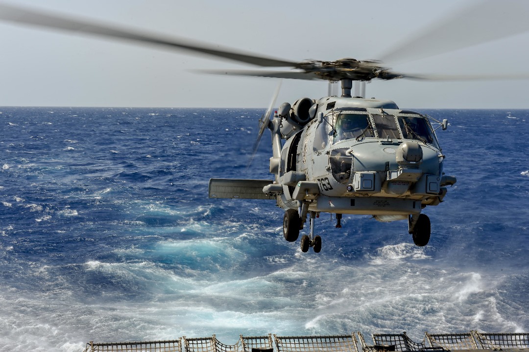 Helikopter, jet pejuang Amerika terhempas di Laut China Selatan
