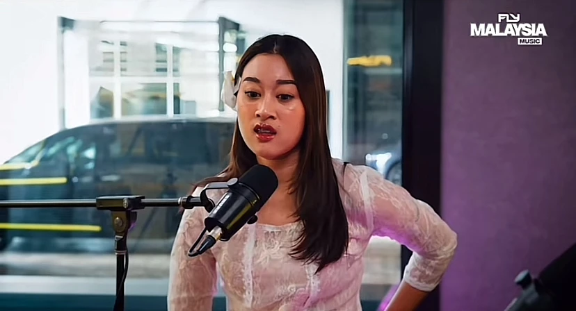 Netizen Suka Dengar Aisha Retno ‘Speaking English’ [VIDEO] 
