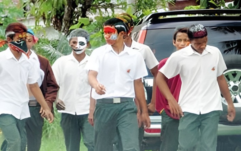 Kembalikan Sepenuhnya Kuasa Mendidik Kepada Cikgu Sekolah
