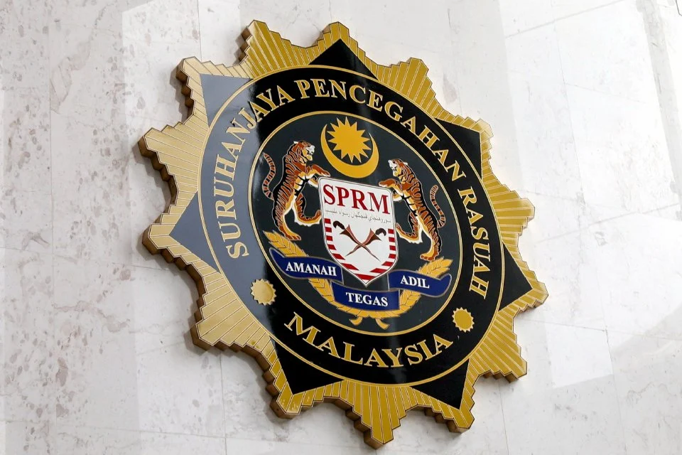 Bekas kakitangan badan berkanun direman seleweng dana bantuan zakat